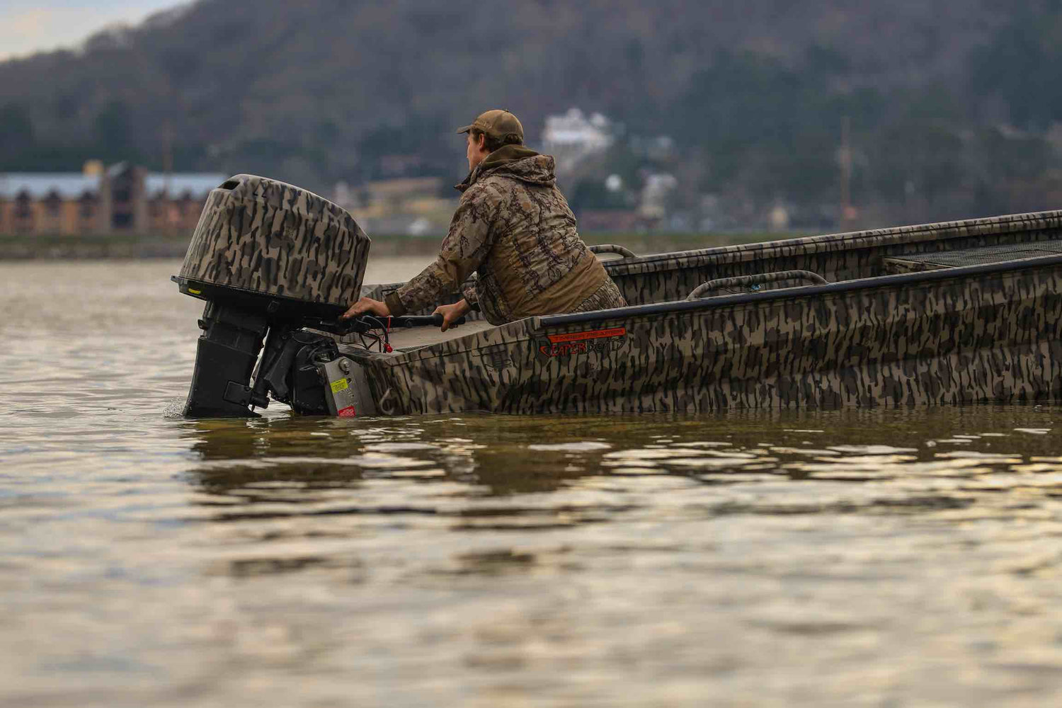 hunting, boats, aluminum, welding, boat manufacturer, boat dealer, decal, trees, water, fishing, hunting boat, running, motor, fast, waves, boat manufactures, paint, outdoors, wildlife